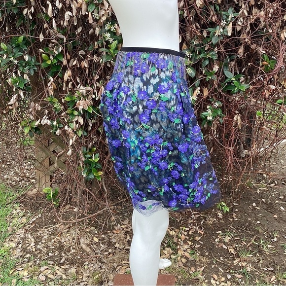 💋Elie Tahari Floral Mesh Metallic Chain Fringe A-Line Flouncy Skirt - Picture 3 of 9